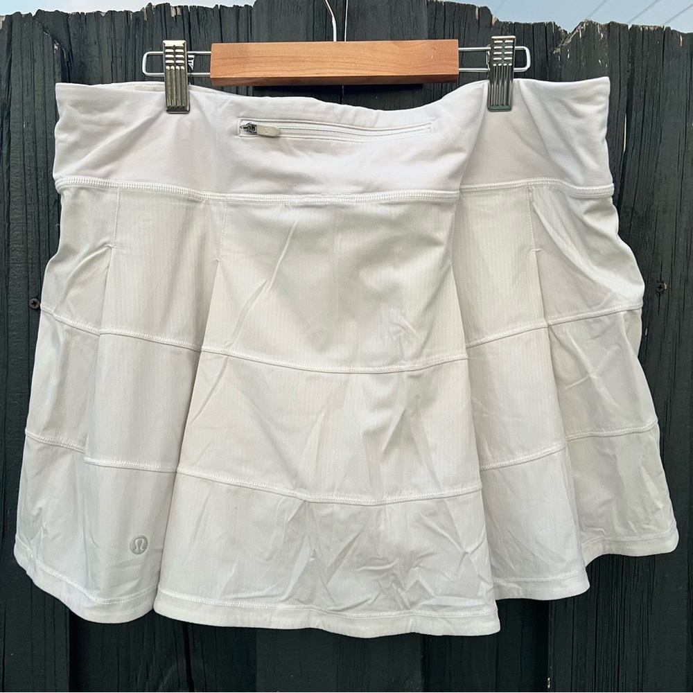 Lululemon Pace Rival Mid-Rise
Skirt *Long EUC, size 12 - Picture 3 of 6
